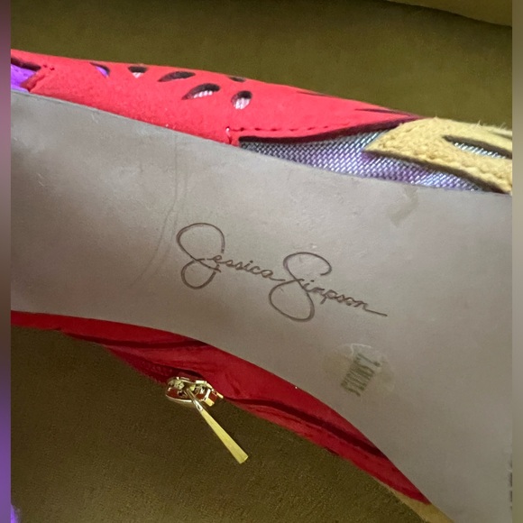 JESSICA SIMPSON
Bliths Floral & Mesh Peep-Toe Ankle Booties - Picture 8 of 11